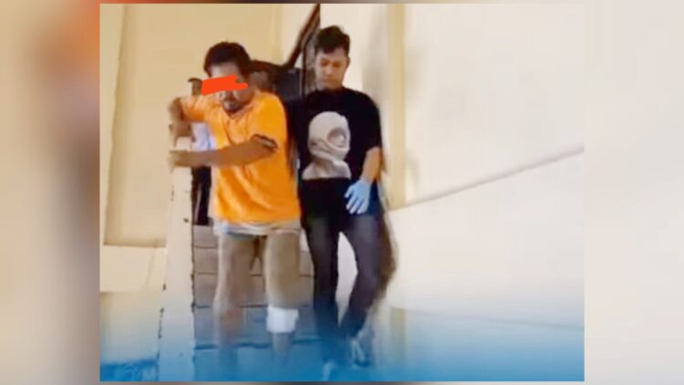 SY alias Munir pelaku pemerkosaan Ibu Mertua (Foto Ist) saat digiring Polisi