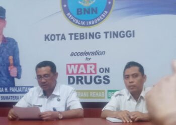 Kepala BNNK Tebing Tinggi, AKBP Alexander S Soeki saat berikan keterangan kepada wartawan