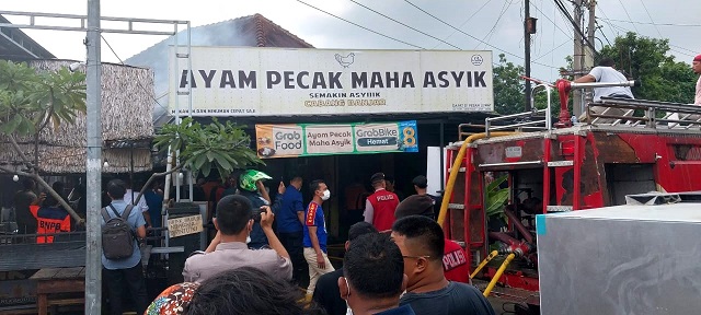 RM Ayam Pecak Maha Asyik Dilalap Sijago Merah