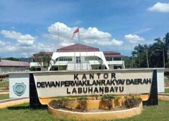Kantor DPRD Labuhanbatu tempat APR bekerja