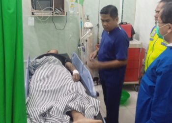 Andreansyah pengendara sepedamotor Honda Scoopy BK 4507-TBQ saat kondisi luka berat mendapatkan perawatan di ruangan IGD RS Tiara