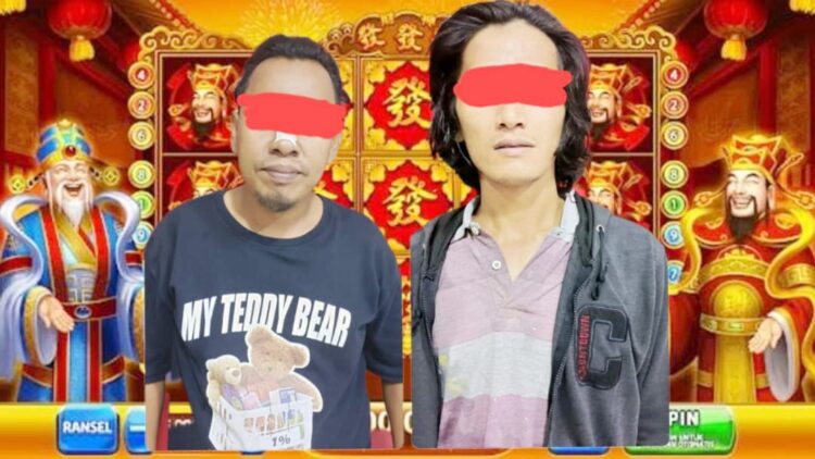 Dua pria ditangkap Polres Binjai sebagai penjual dan pembeli chip game Higgs Domino. (Foto Ist)
