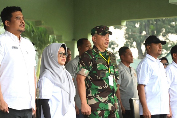 Kapolres Siantar AKBP Yogen Heroes Baruno SH, SIK hadiri Pembukaan Turnamen Sepakbola Persahabatan Komwil I APEKSI
