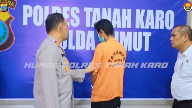Pelaku penganiyaan anak usia 4 tahun di Tigapanah, Karo. (Foto Ist)