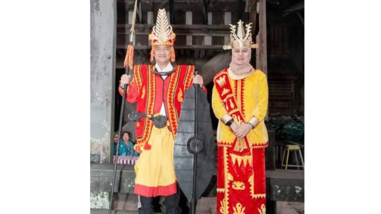 Penjabat (Pj) Gubernur Sumut Hassanudin di Desa Bawomataluo, Kabupaten Nias Selatan. (Foto Ist)