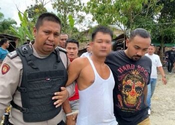 Penggerebekan kawasan rawan narkoba, di kawasan Percut Sei Tuan, Kabupaten Deli Serdang. (Foto Ist)