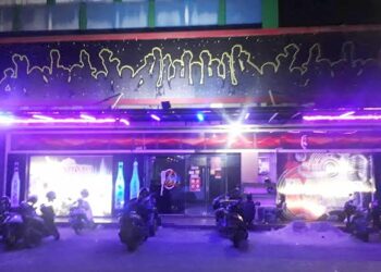Empire KTV, Karaoke & Lounge di Kompleks Tata Plaza, Jalan Kapten Muslim, Medan yang di razia