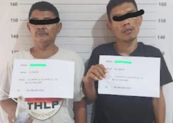 Dua terduga pengedar narkoba jenis shabu yang ditangkap di Tanjung Anom. (Foto Ist)