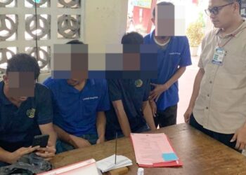 Ke 4 tersangka saat dilimpahkan penyidik Sat Resnarkoba Polres Siantar ke Kantor Kejari Siantar