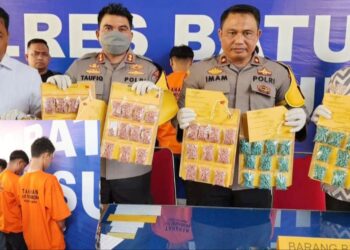 Polres Batu Bara tangkap tiga remaja diduga pengedar narkoba jenis pil inek/ekstasi di Indrapura Kecamatan Air Putih Batubara. (Foto Ist)