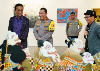 Kapolri Jenderal Listyo Sigit Prabowo hadiri acara seni rupa dan pentas seni musik di Daerah Istimewa Yogyakarta