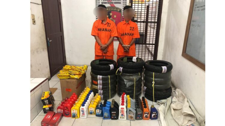 Dua pria yang melakukan kejahatan pencurian ditangkap polisi. (Foto Ist)