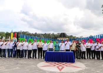 Pj. Gubernur Sumut Hassanudin meresmikan Alun-alun Kabupaten Nias Utara.