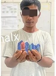 Terdakwa Azri Nurhansyah saat ditangkap (Dokumen)