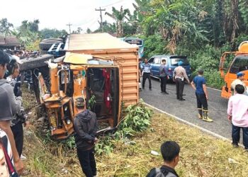 Truk fuso saat masih di TKP