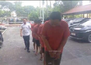 Sindikat pencurian kendaraan bermotor (curanmor) dan pemalsuan STNK yang ditangkap. (Foto Ist) 
