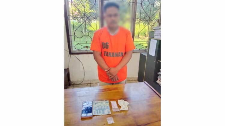 Pengedar shabu, J dan barang bukti sudah diamankan Sat Narkoba Polres Simalungun