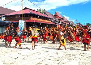 Festival Budaya Nias di Desa Bawomataluo