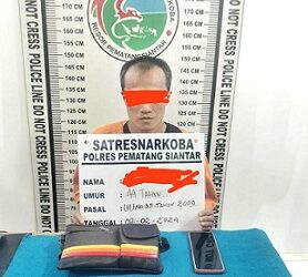 Bandar (BD) narkoba, DS alias Cak Leng dan barang bukti sudah diamankan Sat Resnarkoba Polres Siantar