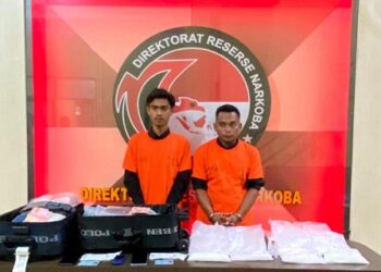 Dua pelaku pelaku penyelundupan sabu tujuan Palu - Sulawesi Tengah ditangkap di Bandara Kualanamu, Deli Serdang. (Foto Ist)