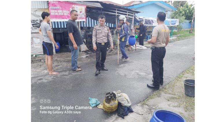 Tabung gas bocor penyebab Terbakarnya warung lontong nenek
