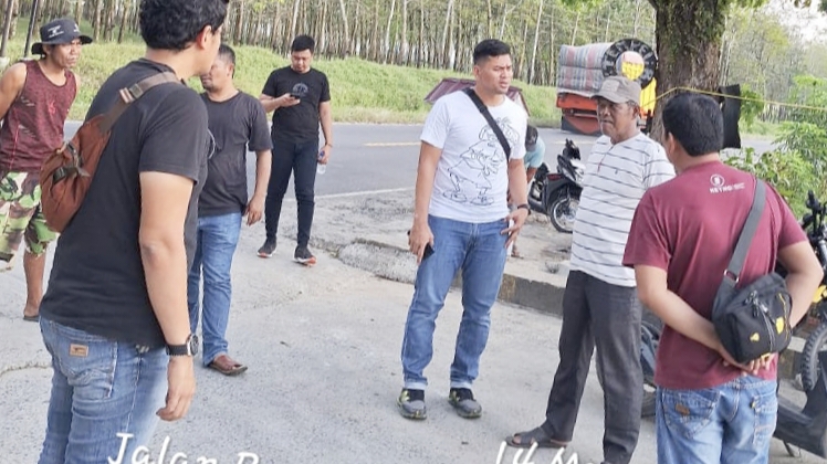 Kanit 2 Sat Resnarkoba Polres Simalungun IPDA Froom Pimpa Siahaan SH pimpin penyelidikan peredaran Narkoba di area perkebunan karet