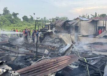 Enam Rumah Kontrakan Semi Permanen di Tanjung Balai Dilalap Sijago Merah