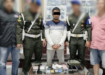 Personil gabungan Lidpamfik Pomdam I/BB dan Subdenpom I/1-2 Rantau Prapat meringkus MR (39), tersangka pengedar sabu. (Foto Ist)