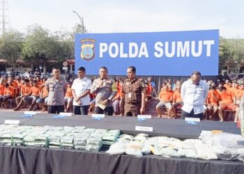 Kapolda Sumut, Irjen Pol Agung Setya Imam Effendi paparan tangkapan narkoba. (Foto Ist)