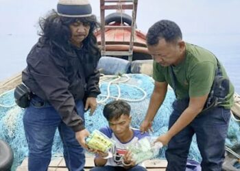 Tim Dirpolairud Polda Sumut meringkus seorang nelayan diduga menyeludupkan sabu. (Foto Ist)