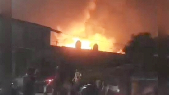 Gudang gas elpiji terbakar hingga menimbulkan ledakan yang keras