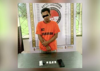 Pelaku Dery Apriandi Siallagan alias Dery dan barang bukti