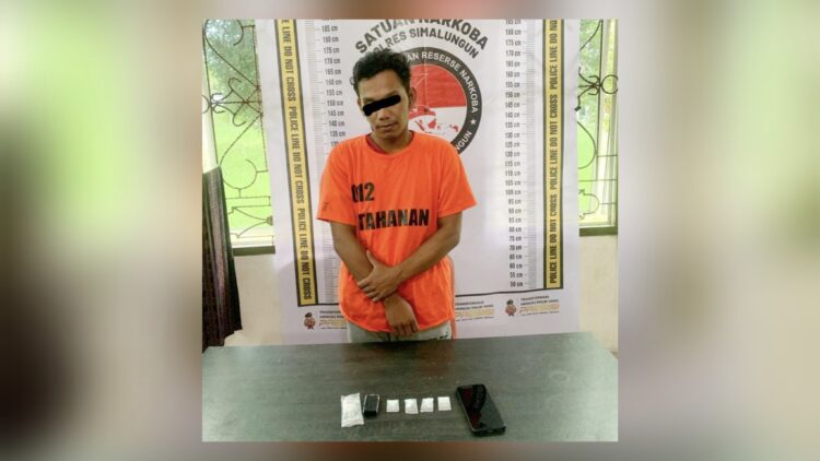 Pelaku Dery Apriandi Siallagan alias Dery dan barang bukti