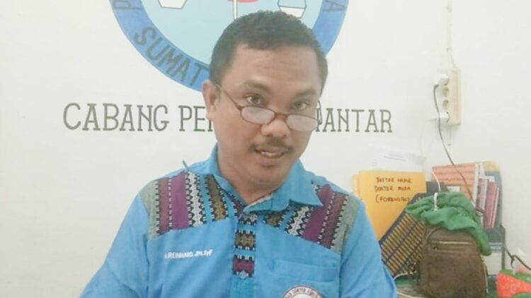Kepala Instalasi Kedokteran Forensik dan Medikolegal RSUD dr. Djasamen Saragih Kota Siantar, Dr. Reinhard JD. Hutahaean, SpF, SH, MM