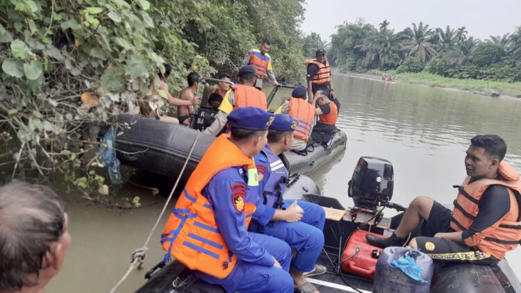 Sat Polairud Polres Tanjung Balai dan Tim Berhasil Temukan Jenajah Korban Hanyut Diperairan Pantai Olang