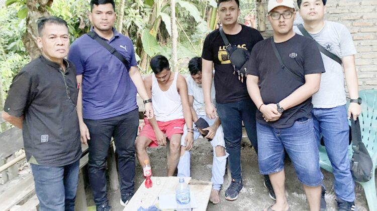 Kanit 2 Sat Resnarkoba IPDA Froom Pimpa Siahaan, SH dan Tim saat tangkap tersangka