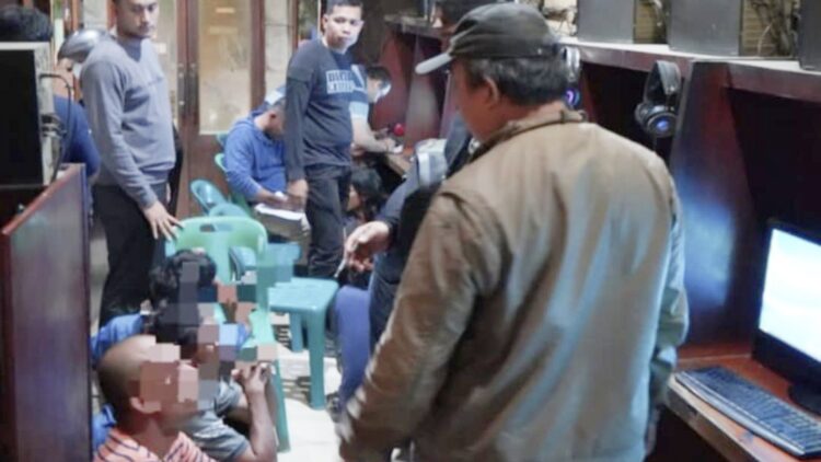 warnet di Jln.S.M Raja, Kelurahan Bakaranbatu, Rantau Selatan, Labuhanbatu digerebek polisi, sebanyak 9 orang diciduk. (Foto Ist)