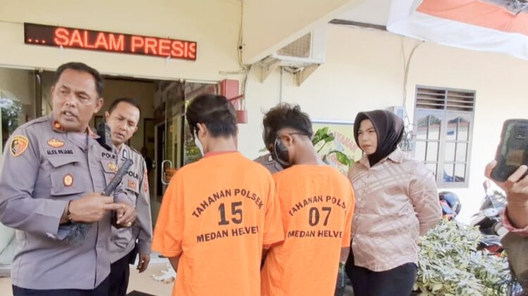 Kapolsek Medan Helvetia, Kompol Alexander Purba saat paparan tawuran geng motor yang menciduk dua pelaku dari geng motor Kami Punya Nyali (KPN). (Foto Ist)