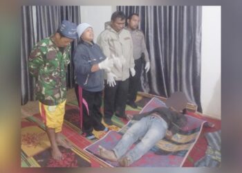 Jenajah korban Dearma Alpredo Silalahi disemayamkan dirumah orangtua abang sepupunya
