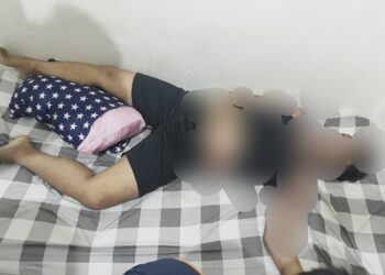 Jenajah korban Ezra Dwiki Apriansyah saat masih di kamar Kos-kosan