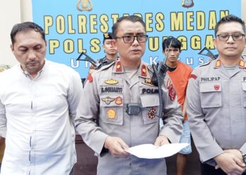 Kapolsek Sunggal, Kompol Bambang G. Hutabarat sàat paparan atas pengukapan kasus curanmor. (Foto Ist)