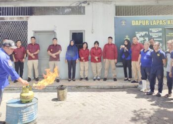 Lapas Tebing Tinggi Gandeng Dinas Damkar Sosialisasi dan Simulasi Penanggulangan Dini Bahaya Kebakaran