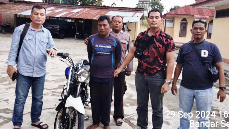 Pelaku, Rudi alias bagong