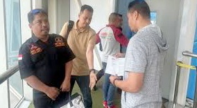 Khairul Arifin ditangkap di Bandara Sultan Thaha Jambi. (Foto Ist)