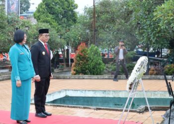 Penjabat Sementara (Pjs) Bupati Toba, Agustinus Panjaitan, memimpin upacara peringatan Hari Kesaktian Pancasila