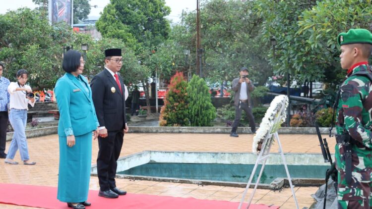 Penjabat Sementara (Pjs) Bupati Toba, Agustinus Panjaitan, memimpin upacara peringatan Hari Kesaktian Pancasila