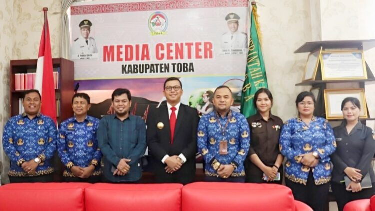 Pjs Bupati Toba, Dr. Agustinus Panjaitan
