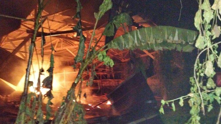 Kebakaran Gudang Bekas Sawmill milik Golang Harianja