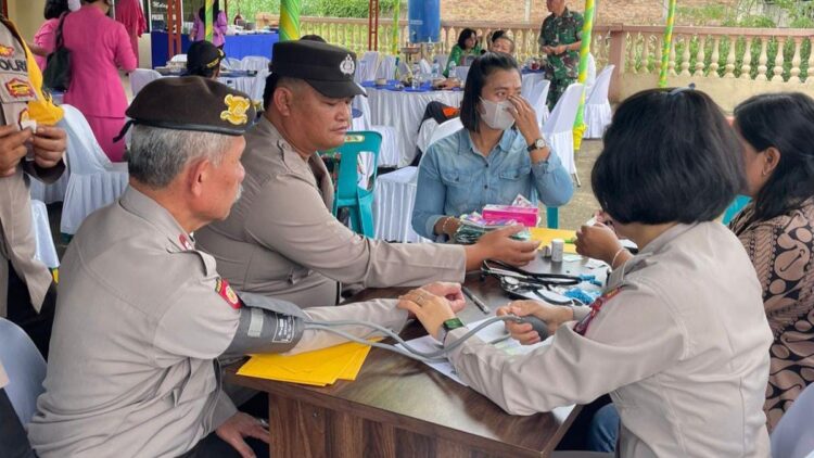 Polres Simalungun Gelar Pemeriksaan Kesehatan Gratis di Polsek Purba