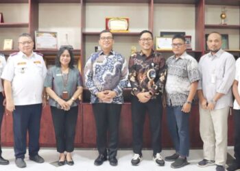 Pjs Bupati Toba, Dr. Agustinus Panjaitan menerima kunjungan Senior General Manager PT. ASDP Regional I Batam